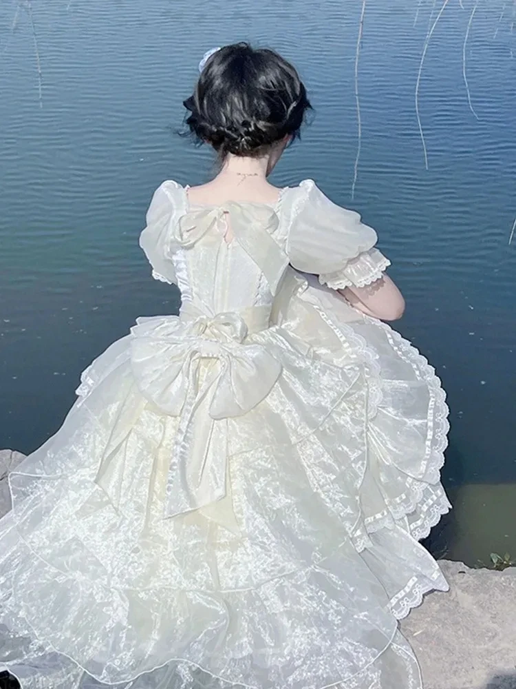 美品！ パーティードレス 青/ブルー ベアトップ 優雅なシルエット  