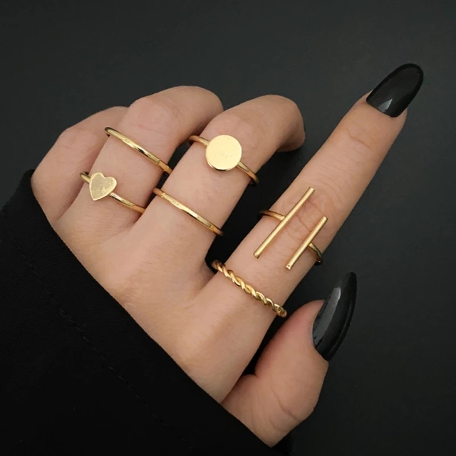 Sample Jewelry Rings Set Hot Selling Metal Alloy Hollow Round Opening Women Finger Ring For Girl Lady Party Wedding Gifts