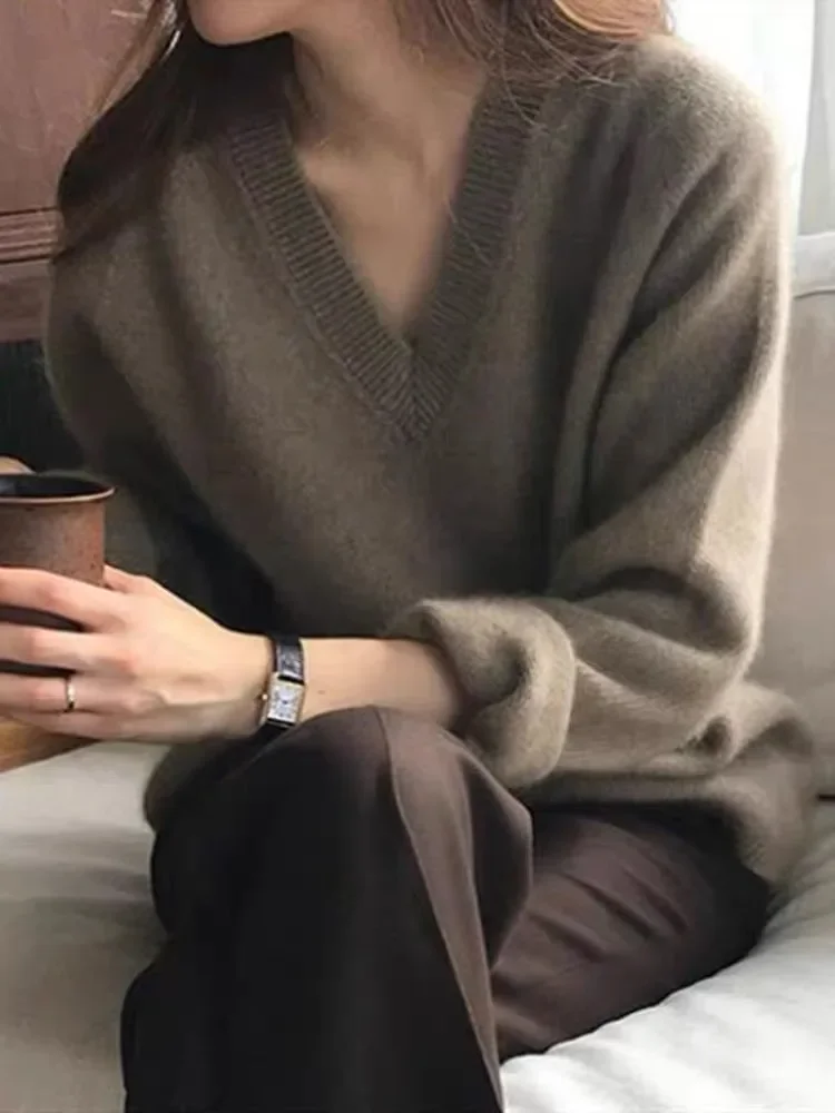 

2023Autumn Winter New Korean Version of Goat Sweater V-neck Simple Short Sweater Loose Languid Lazy Knit Foundation Sweater