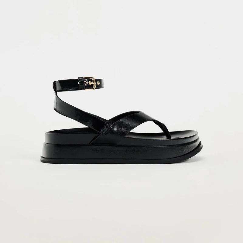 

High Quality Clip Foot Flip Flops Shoes Woman 2024 Summer New Casual Gladiator Sandals Girls Flat Platform Sandalias Femininas