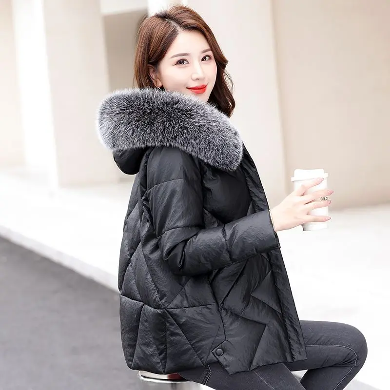 2023 Winter New Sheepskin Down Jacket Women Short Fox Fur Collar Thick Warm Leather Coat Female Fashion Slim fit Hooded Outwear