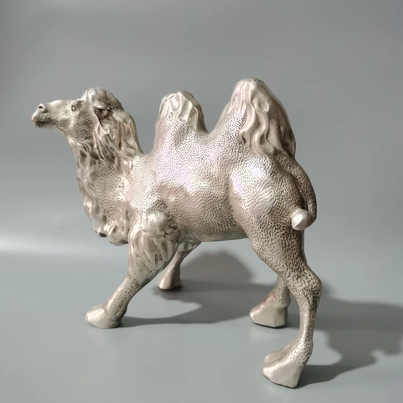

White Copper Camel On The Silk Road Ornament Home Decoration Accessories For Living Room Office Desk Miniature Decoration Crafts