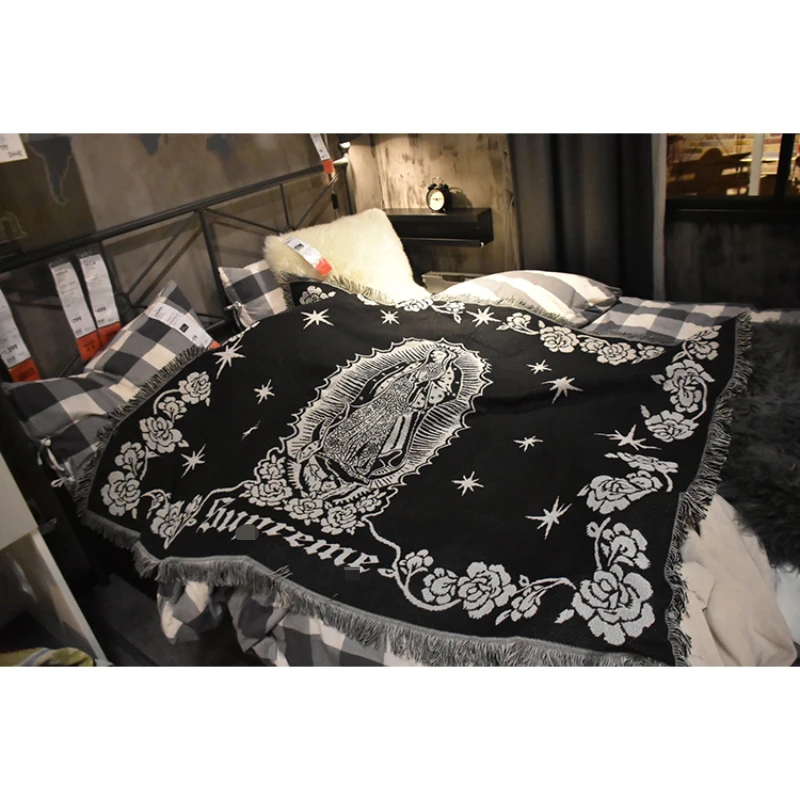 特価大人気 Supreme - supreme virgin mary blanket red ブランケット