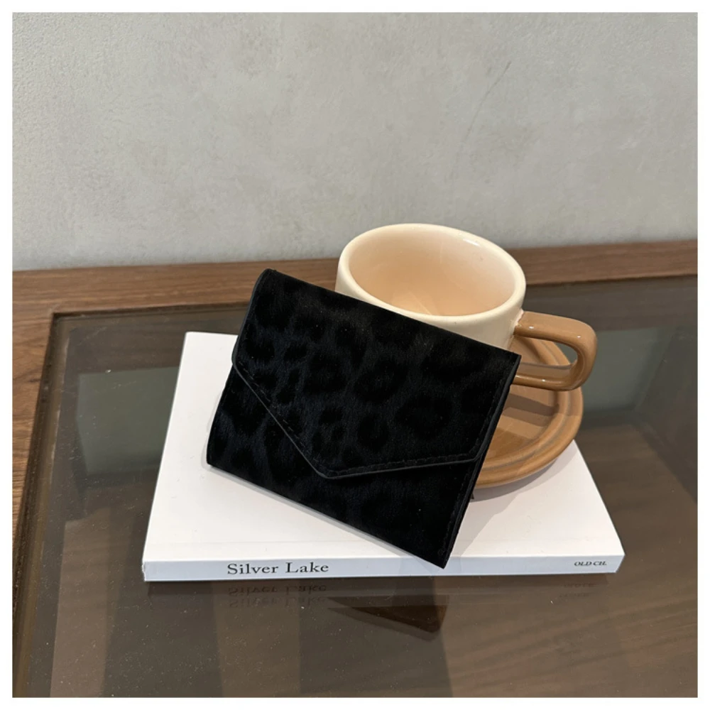 Modische Kartenhalter-Geldbörse mit Leopardenmuster für Damen, PU-Leder, schlankes Dreifach-Portemonnaie, Münzfach, Kreditkartenetui mit mehreren Fächern, Mini-Clutch-Tasche – Detail 6