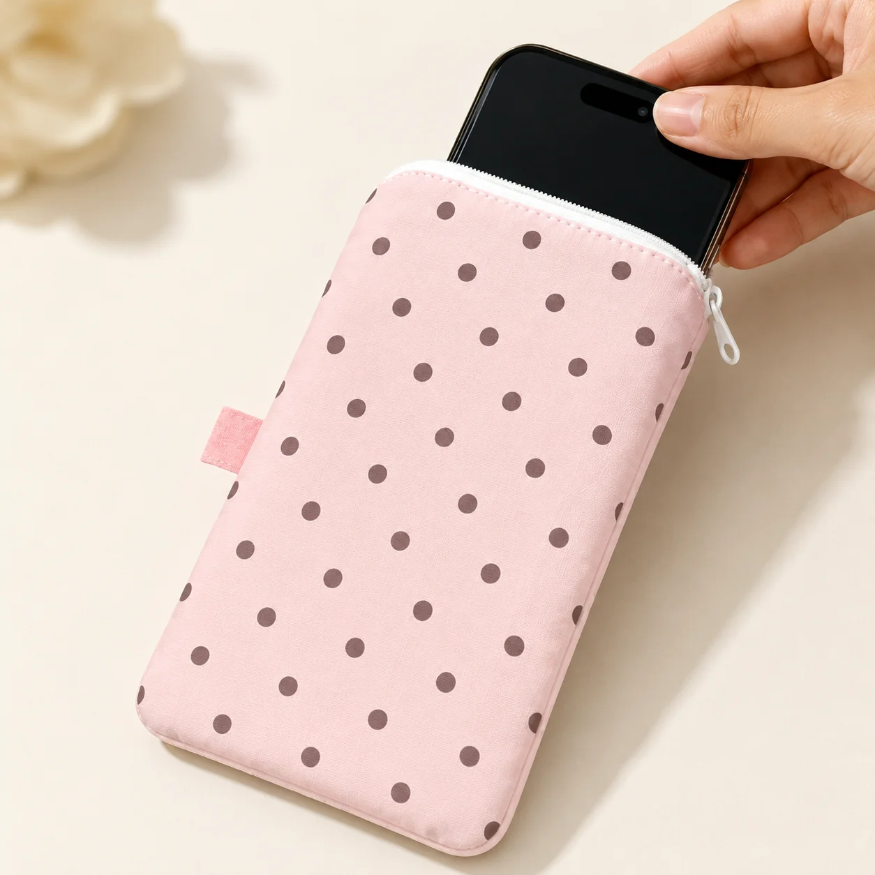 Borsa per telefono rosa a pois da donna, custodia morbida con cerniera e linguetta di apertura per viaggi, borsa a mano, scuola e uso quotidiano - immagine 5