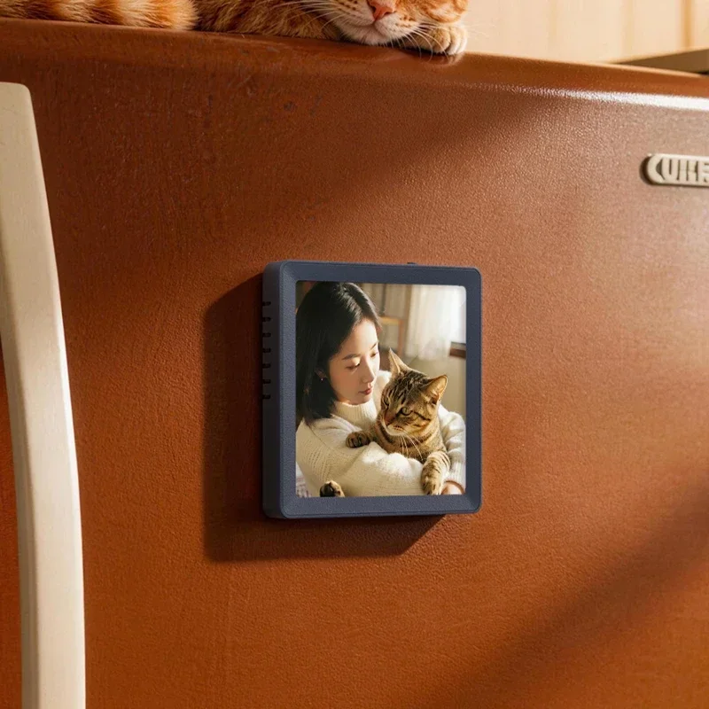 Multifunctional Magnetic Bluetooth Speaker & Photo Frame with Audio Playback