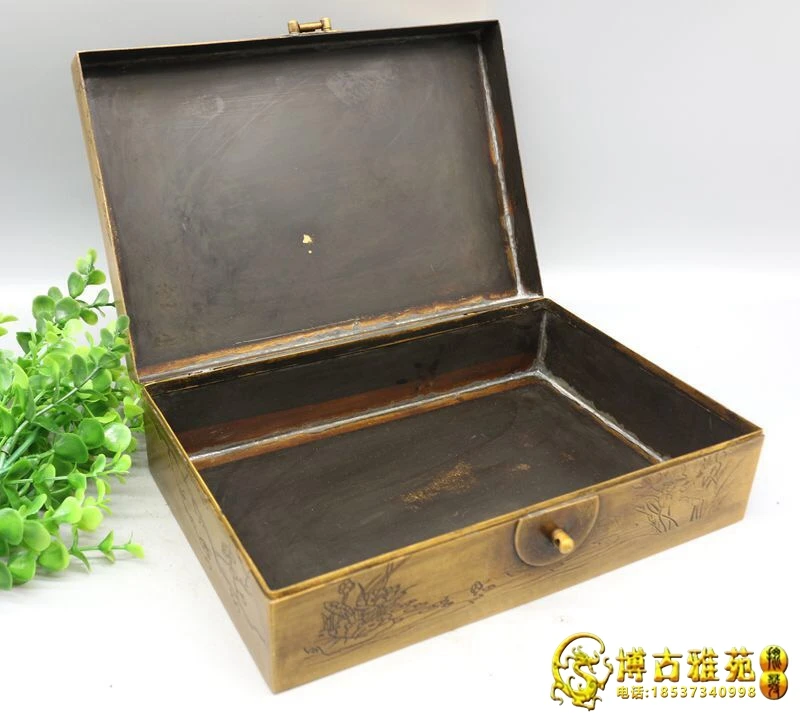 Antique copper ware, pure copper carving, dragon and phoenix auspicious copper box, jewelry box, storage box, and copper lock