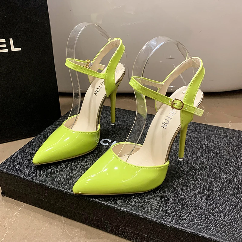 Gigi Hadid Named Neon Yellow the Unofficial Color of Fall 2023