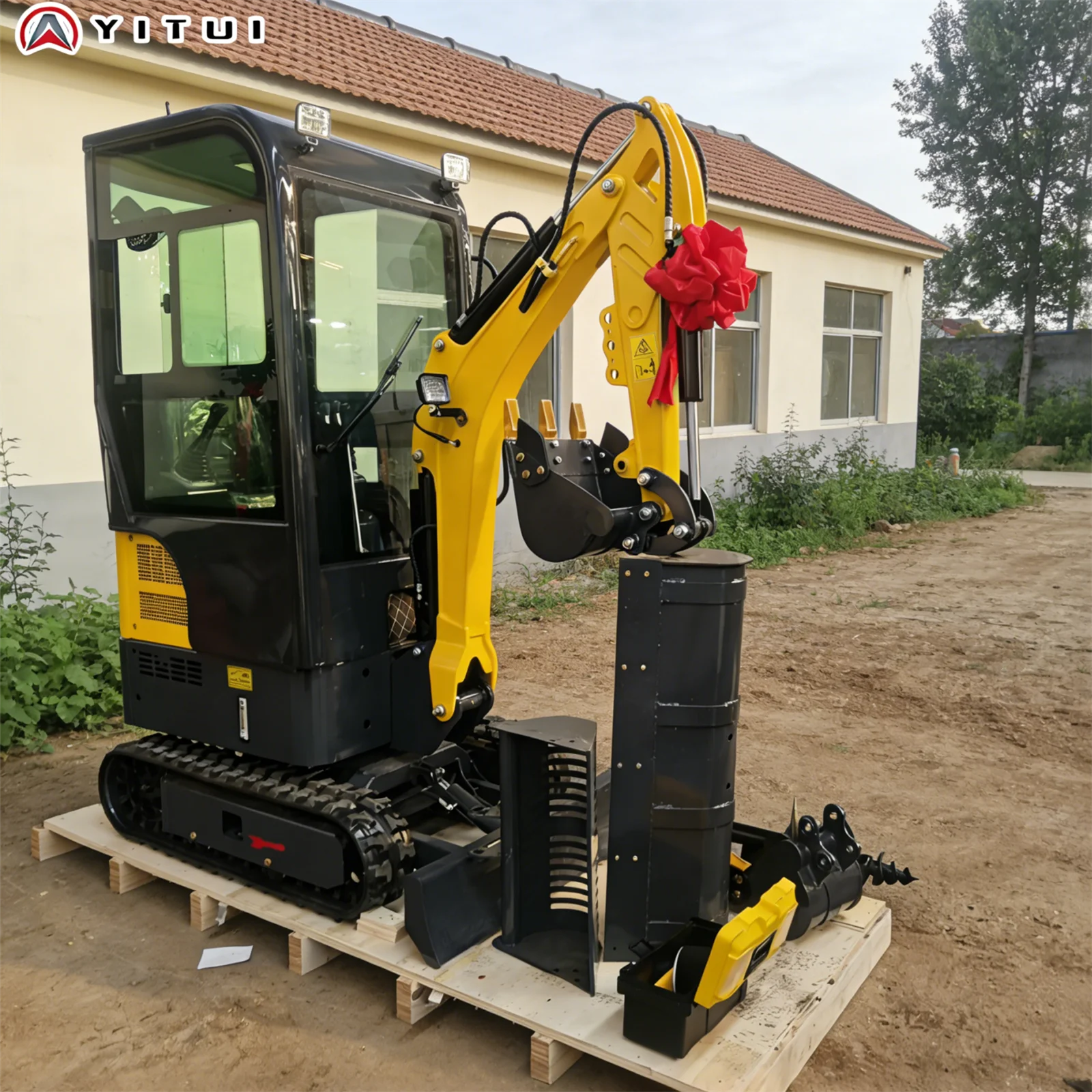 YITUI 1.5 Ton 2 Ton Mini Excavator, Cheap Kubota Engine, Customized Multifunction Cab, Farm Crawler Family Model