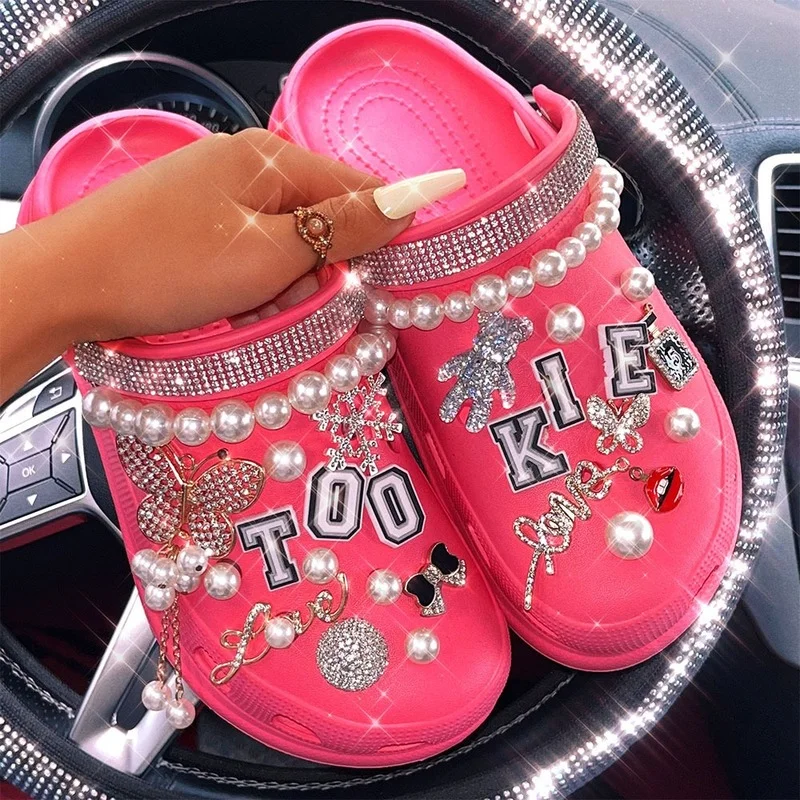 

Pearl Rhinestone Luxury Slippers Women Charm Platform Garden Sandals Holes Foam Slides Summer Soft Party Fashion Ladies Shoes