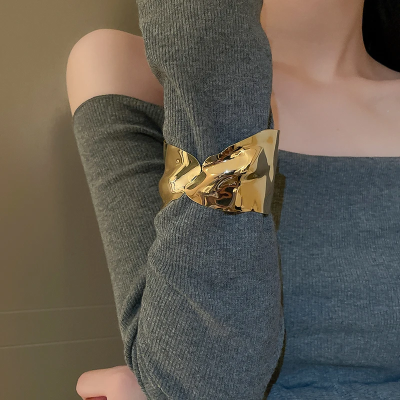 Geometric Alloy Bracelet for Women - Image 26