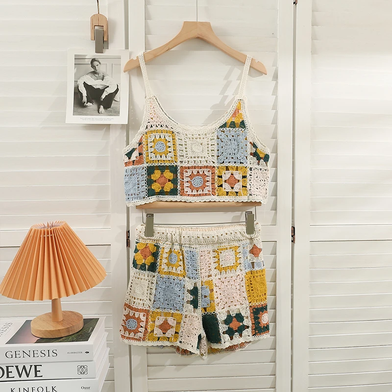 OUMEA Women Sweater Knit Cotton Crochet Top&Shorts Set Granny Square Design Bohemian Style Retro Beach Sets