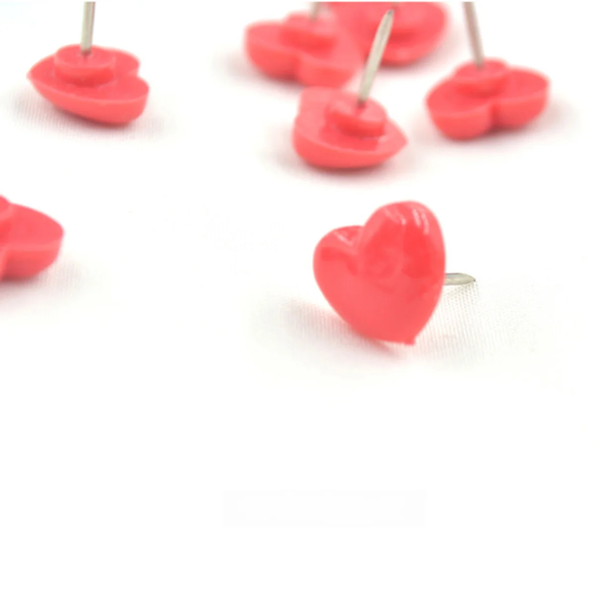 50PCS Kitchen Push Pins Heart Push Pink Red Wall Tacks Decorative for Cork Board Home and Office