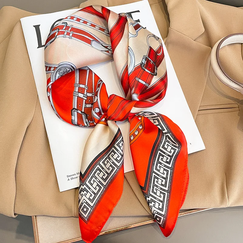 thumbnail image 1 of Bufanda de seda cuadrada de diseño de moda 2023 para mujer, banda para el pelo estampada, pequeños chales de satén, pañuelo para el cuello, diademas femeninas, bandana, 1 of 5