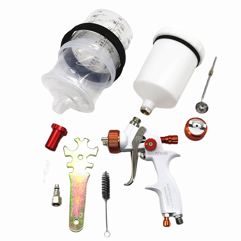 1.3mm Car Spray Gun with1.8mm Nozzle Kit Car Paint Gun With 600CC Mix