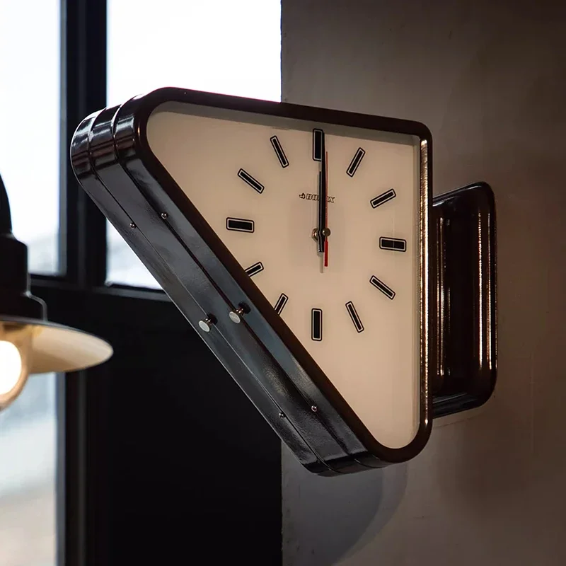 不思議な壁掛け Amazon.co.jp: ±0 プラスマイナスゼロ 壁掛け鏡 ウォール