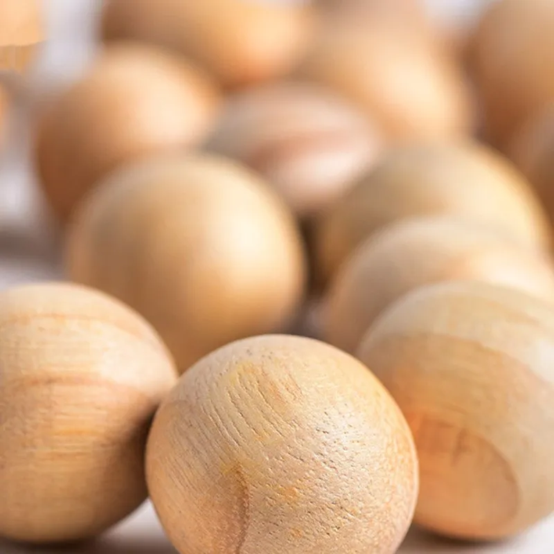 10/50/100 Stück natürliche Zedernholzkugeln, Kampferholzkugeln, Mottenabwehrmittel für Schubladen, Aufbewahrungsboxen, gesund, feuchtigkeitsbeständig – Detail 3