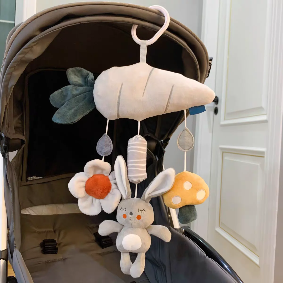 Baby Toys 0 12 Months Plush Animals Mobile Rattles for Baby Car Seat Stroller Crib Hanging Toys Sensory Toys for Newborn Babies