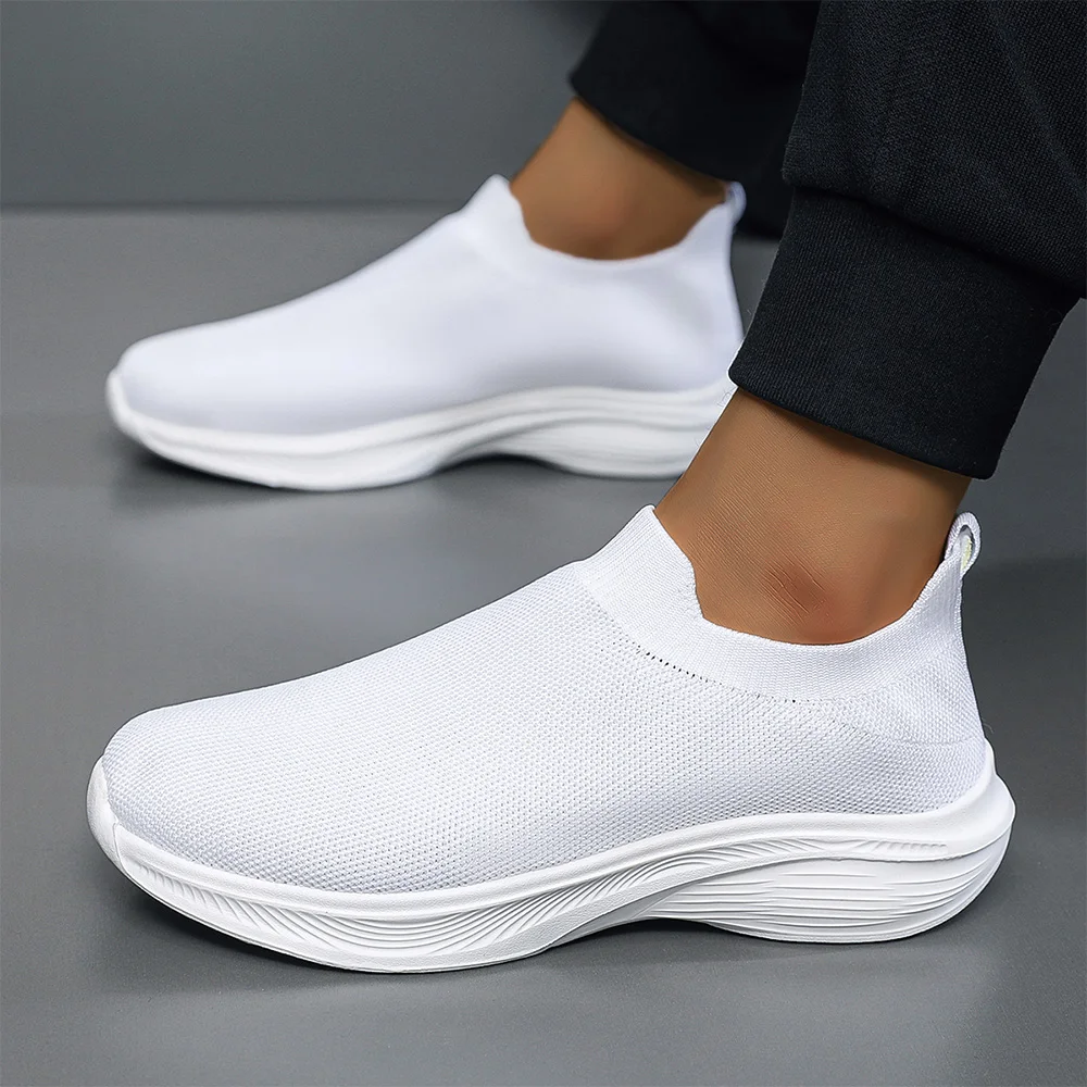 W001 Unisex Soft-Soled Non-Slip Running Shoes for Men and Women, Lightweight Loafers, Black and White Casual Sports Shoes, Campus Casual Style Four-Season Fly-Knit Sports Shoes 4