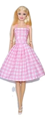 Barbie Roupas Vestido Rosa com Corações e Acessórios - Bumerang