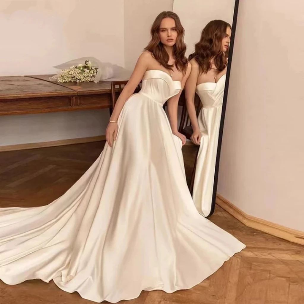 

Simple A-Line Wedding Dress Sweetheart Sleeveless Zipper Back Pleat Satin Bridal Gown Floor Length Robe De Mariée New