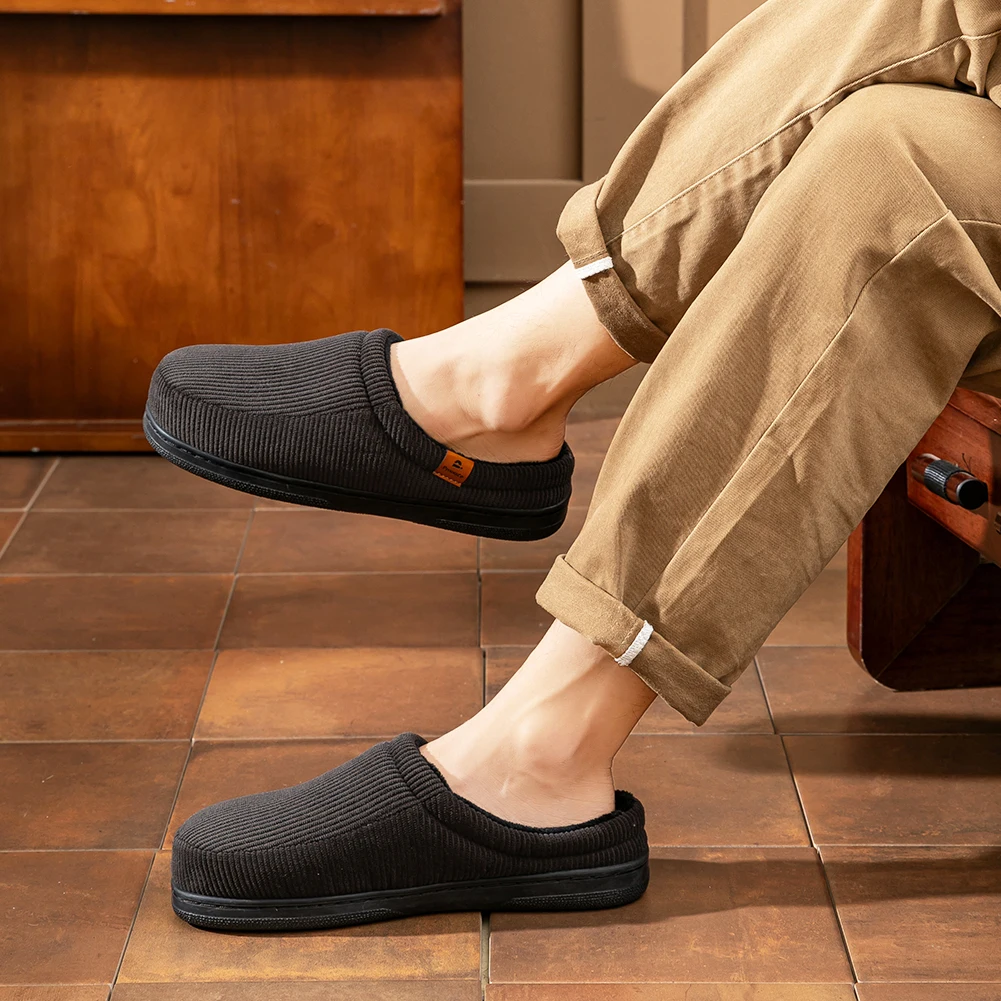 شباشب شتوية دافئة للرجال من إسفنج الذاكرة غير قابلة للانزلاق، أحذية منزلية ناعمة ومريحة للاستخدام الداخلي ونعل TPR