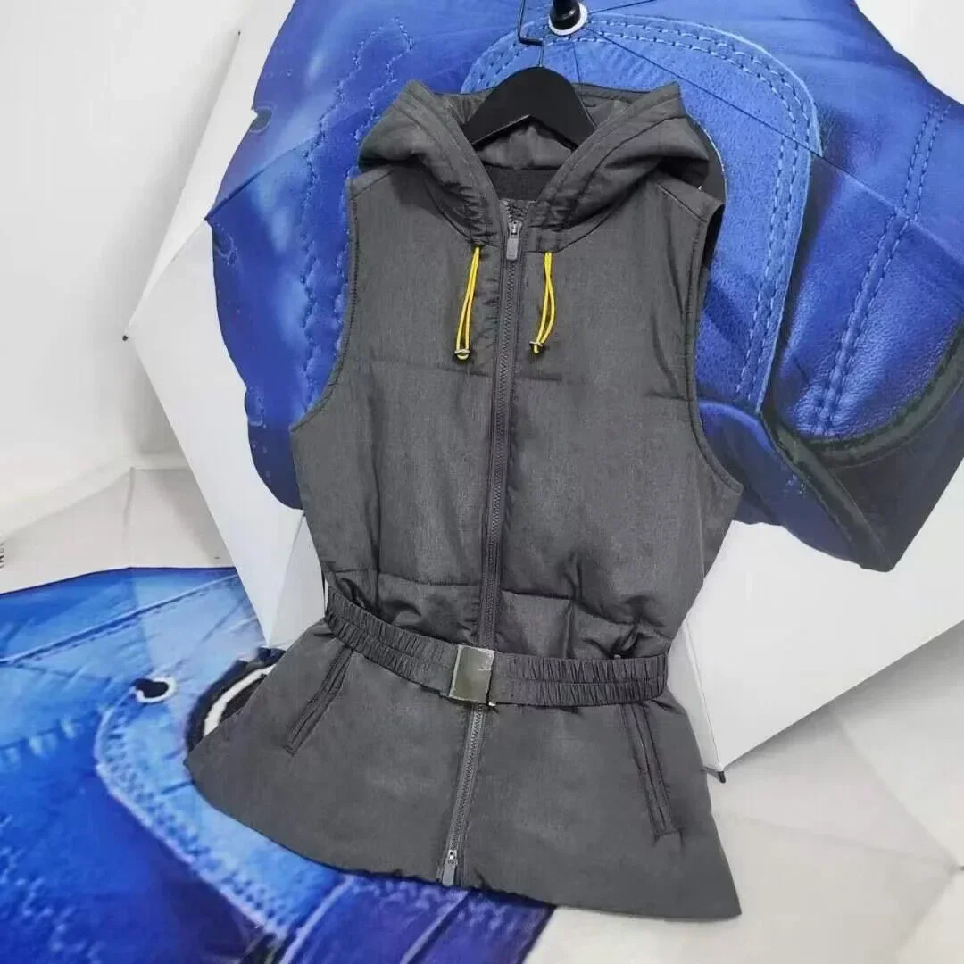 

Golf Women's Wool Lined Quilted Nylon Hooded Sleeveless Down Fashion Vest Vest