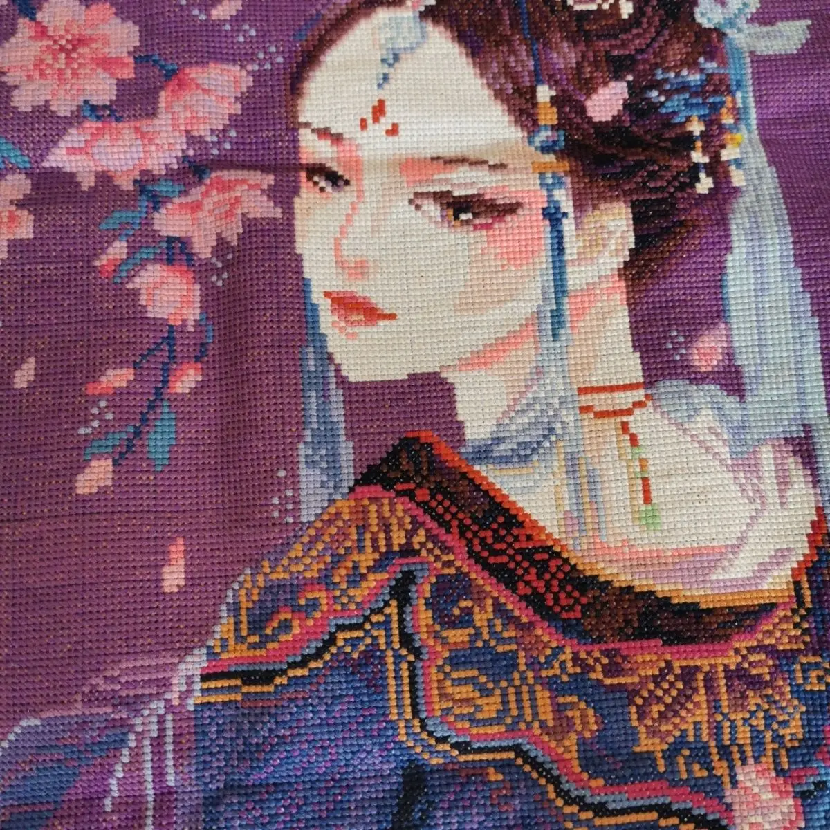 [순수 수제 크로스 스티치 완제품] 보라색 옷, 꽃단, 그림 하트 사이즈 47 × 64, 침실, 서재, 레스토랑