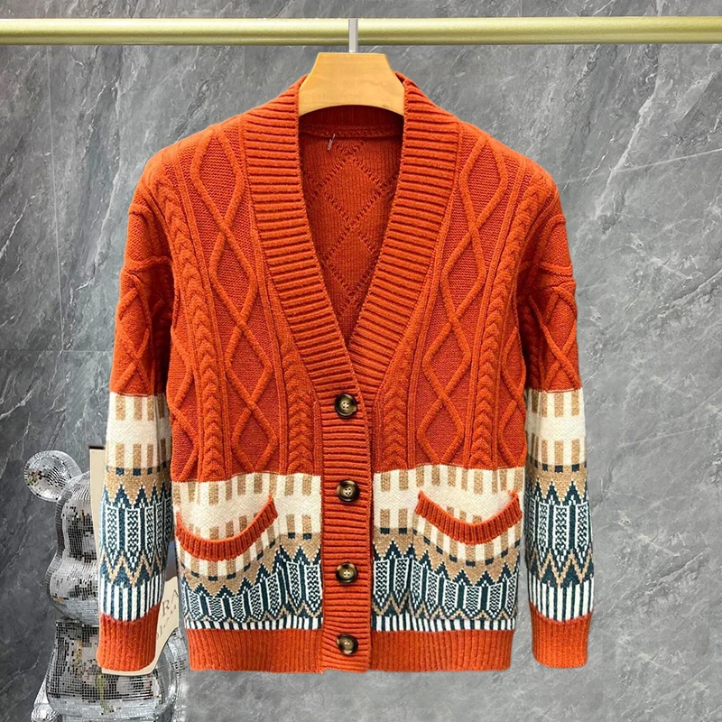 

Contrast Geometric Print V-Neck Men Long Sleeve Slim Knitted Cardigan Social Men Dress Streetwear Men Clothing Erkek Kazak