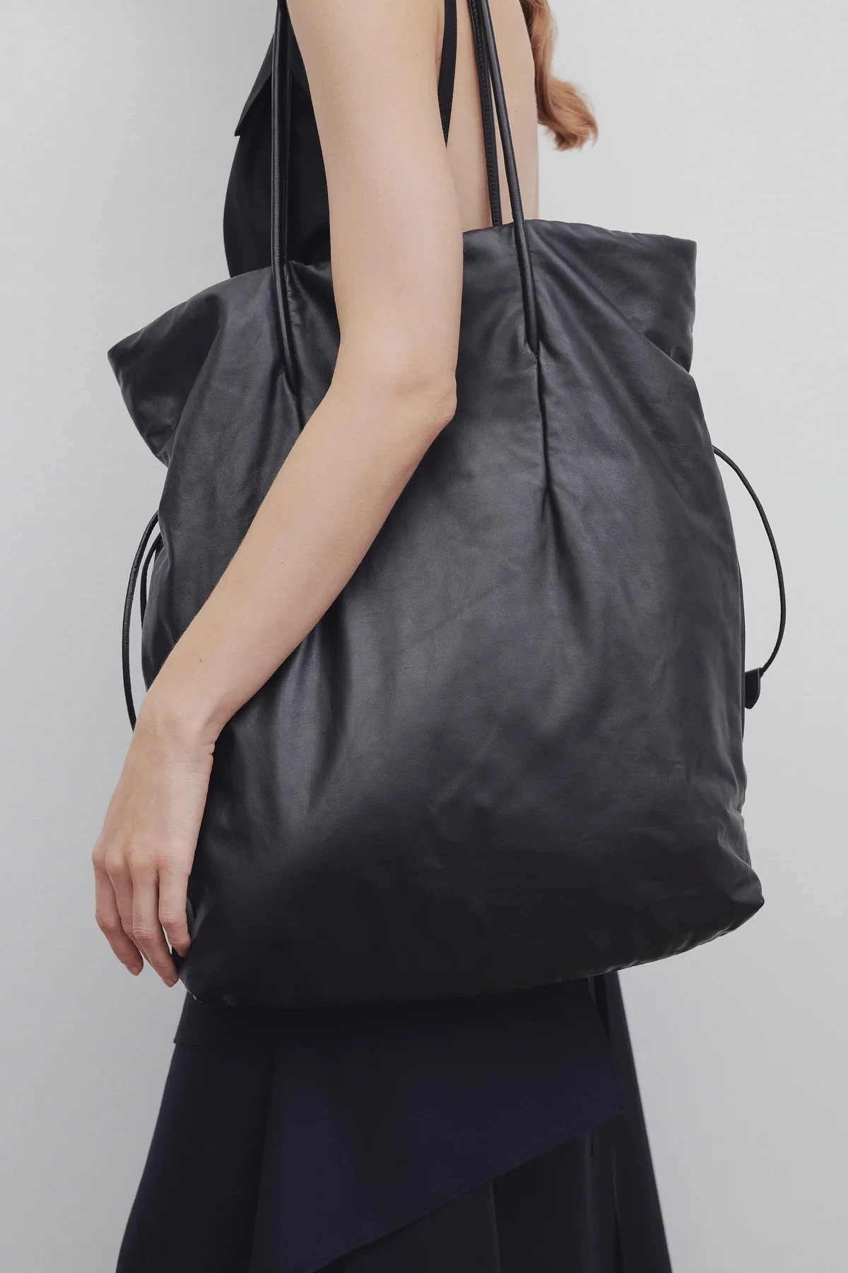 

2023 New Bags Lcu Cowhide Large Capacity Commuting Simple Portability Polly Computer Handbag Tote The Single Row Shoulder Bag