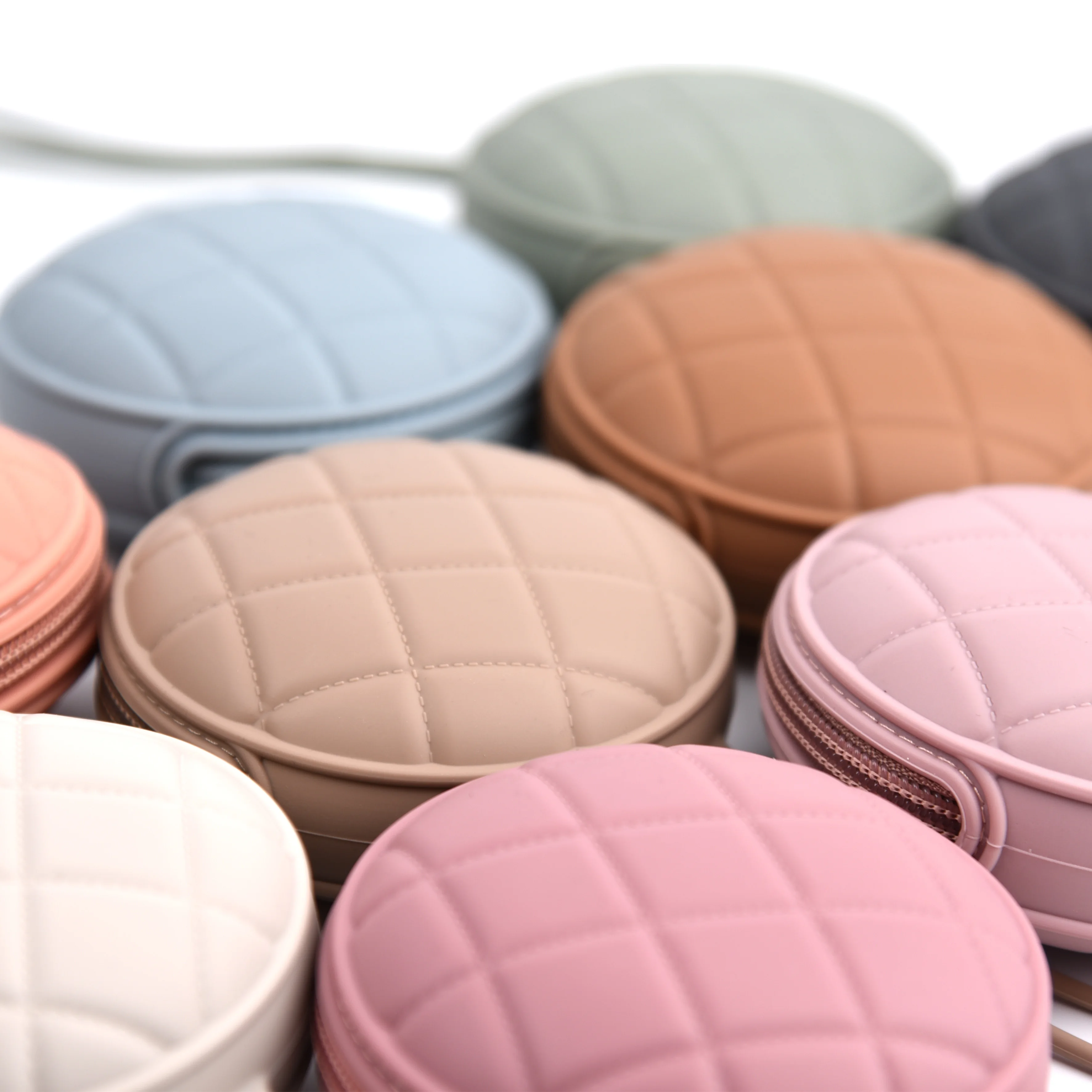 Portable Silicone Pacifier Case Holder Pacifier Storage Bag Zipper Bag For Baby 4