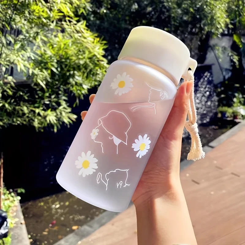 Small Daisy Frosted Plastic Water Cup BPA Free Creative Japanese-style Transparent Cup Portable Rope Handy Bottle for Travel Tea