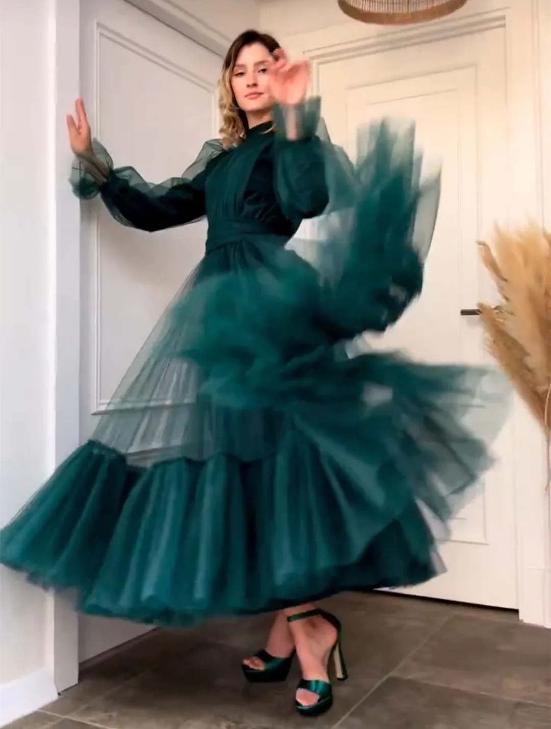 

Elegant Short Green Tulle Evening Dresses A-Line Long Sleeve High Neck Pleated Ankle Length Prom Dresses for Women