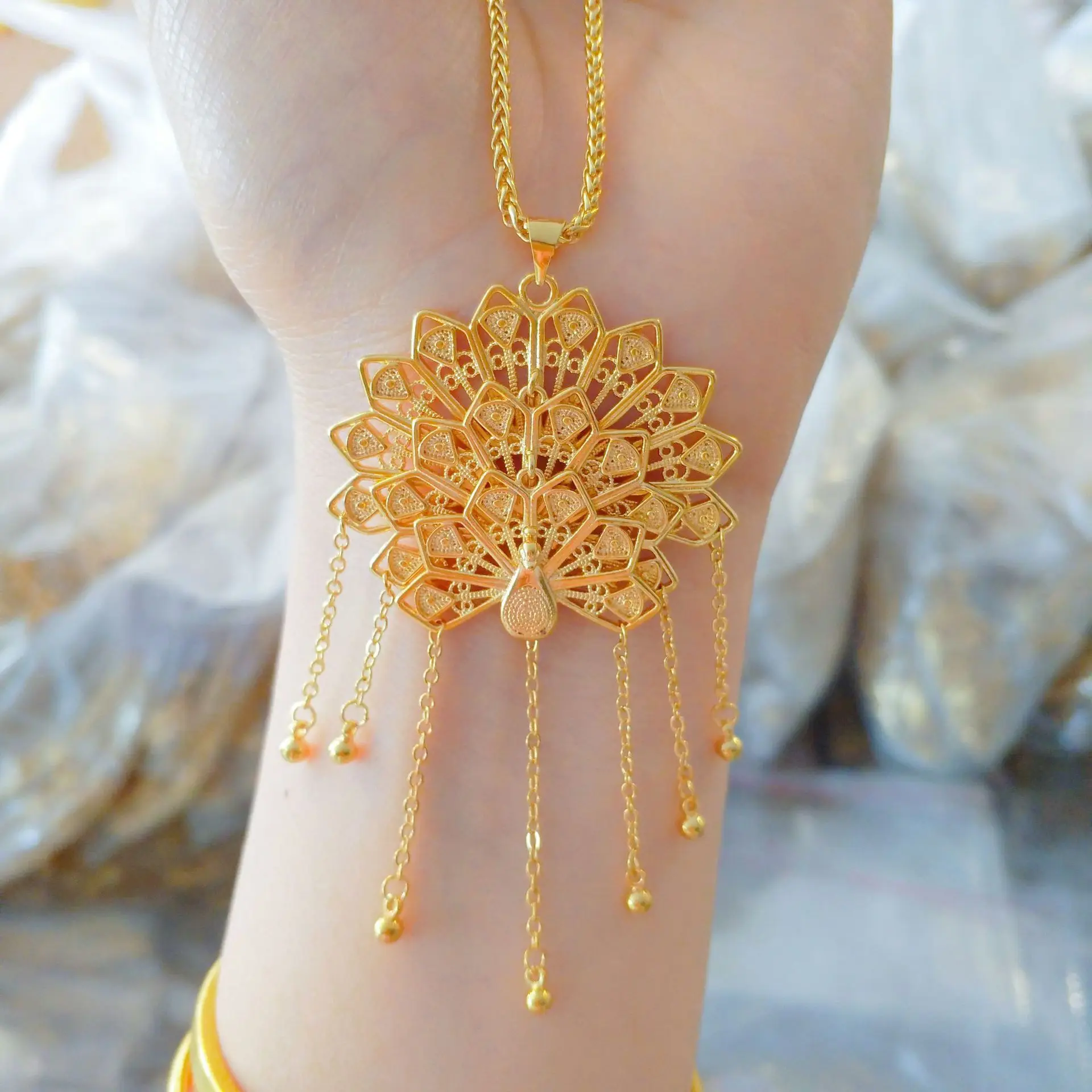 고품질 999 골드 쇄골 체인 태슬 펜던트, 빈티지 공작 오픈 펜던트, 조이리아 여성용 AU750 Best5