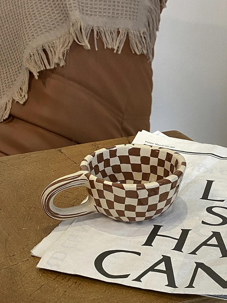 https://ae01.alicdn.com/kf/S6f7956b675414d07baf7ced3225c6716U/Ceramic-Breakfast-Latte-Cup-Korean-Water-Cup-Chessboard-Mug-Coffee-Cup-Handle-Ceramic-Cup-Art-Decorative.jpg