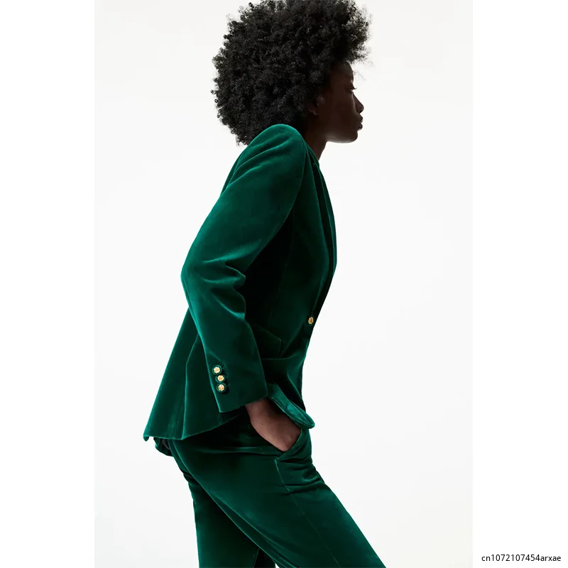 Elegant Velvet Women Blazer Fashion Office Wear Buttons-Up Long Sleeve Pockets Vintage Blazer Green Female Outfitt 4