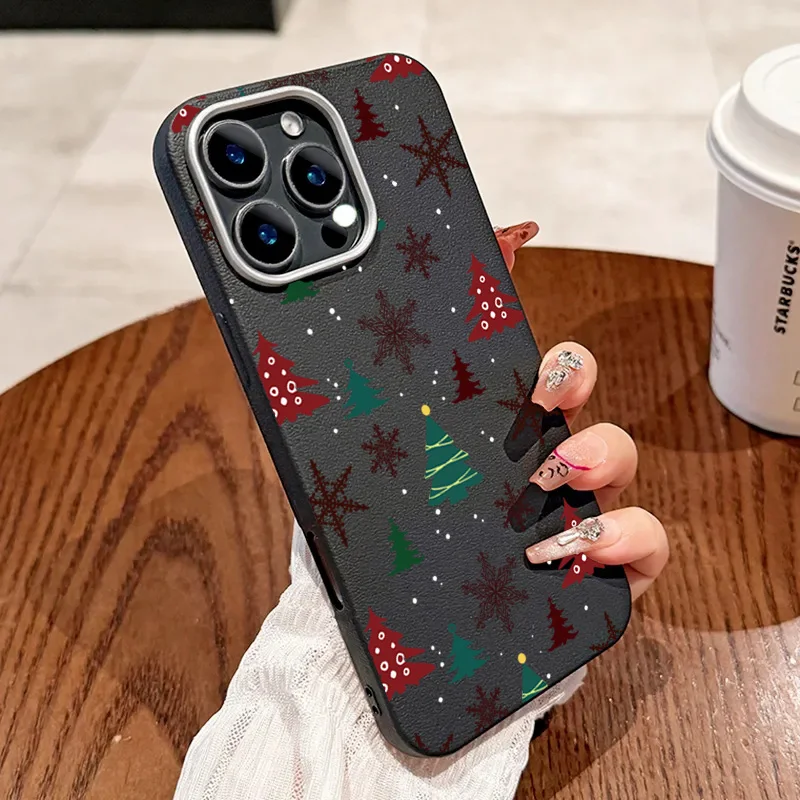 Matte Leather Christmas Tree Graphic Case - Festive Design Phone Cover