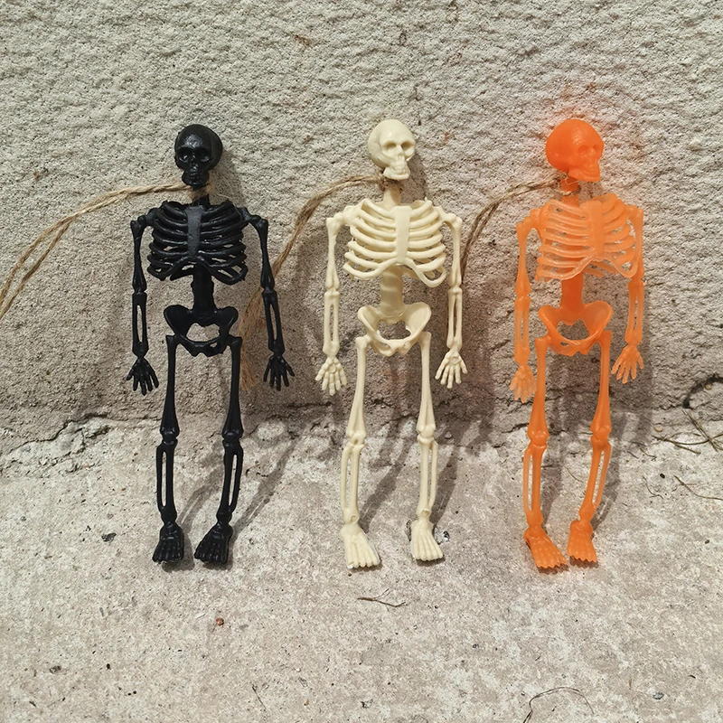 6pcs Halloween Hanging Skeleton with rope Halloween Party Plastic Skull Decoration for Home Garden Haunted House Props Kids Toy
