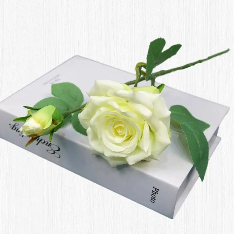

Exquisite Short Branch Double-Headed Rose Flower - The Perfect Artificial Flower for Any Occasion