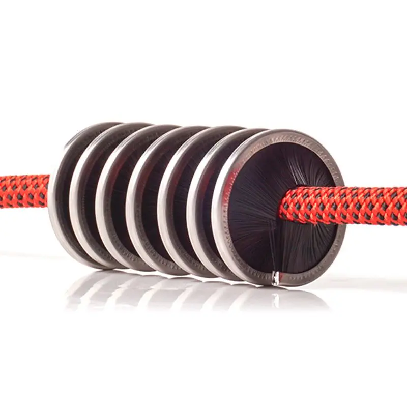

Durable Stainless Steel Nylon Rope Cord Brush for Rock Climbing Rope Brush Cleaning Brush Rope Portable Wash Rope Tools N58B