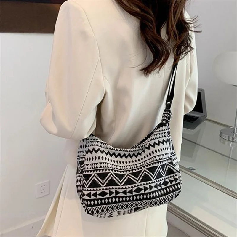 

Designer Fashion Women's Shoulder Bags High Quality Canvas Ladies Crossbody Bag Casual Young Student School Bookbag