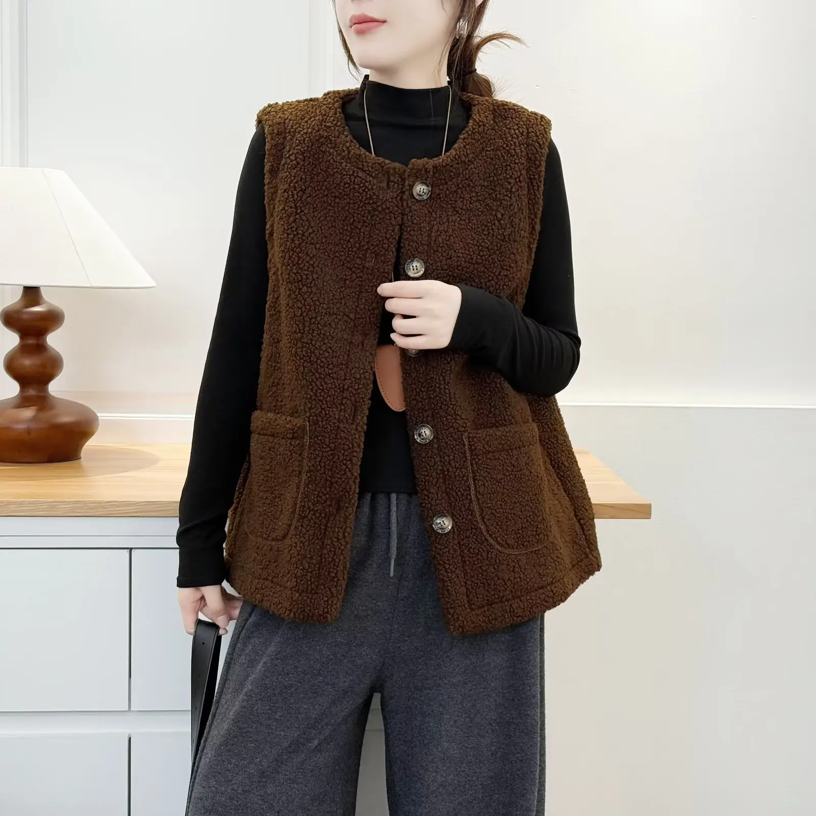 XXXXL Fashion Plus Size Women's Sleeveless Vest New Versatile Thickened Polar Fleece Casual And Warm Waistcoat 963