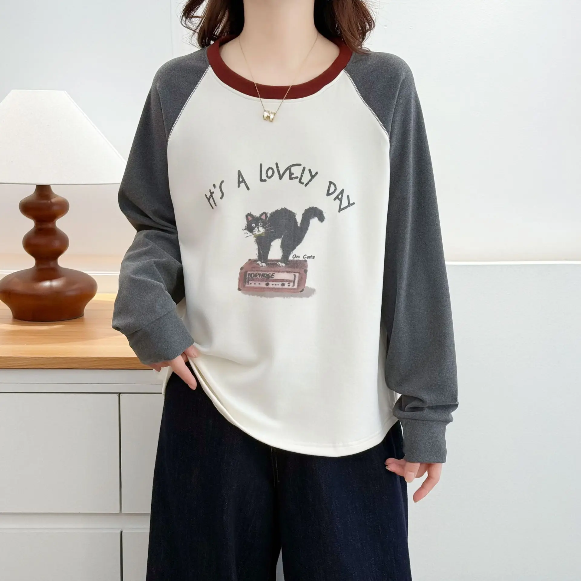 XXXXL Fashion Plus Size Women's T-Shirt 2025 autumn/winter Youthful Casual color-block Printed De Velvet Warm Tops 7052