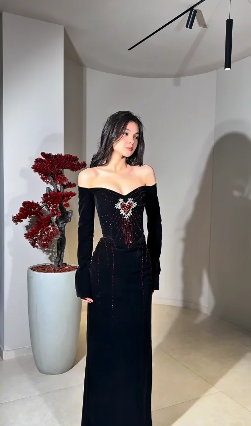 Dubai Saudi Women's Wedding Party attire Evening Dresses Black Flower Formal Occasion Prom Gowns Glitter Stylish Customized