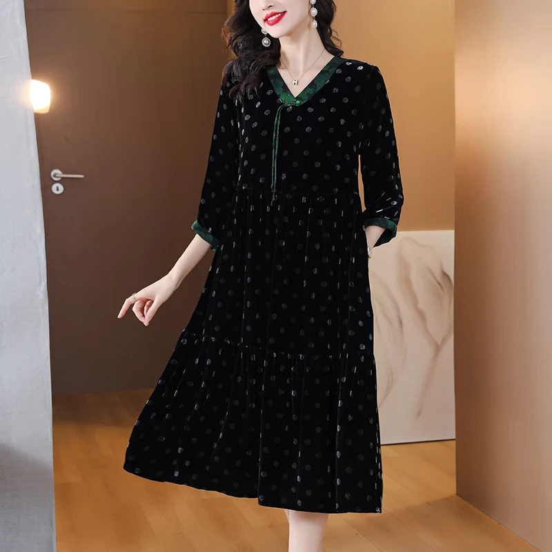 

Women Korean Vintage Loose Long Dress Autumn Winter Black Velvet Polka Dot Luxury Dress Korean Elegant Casual Dress