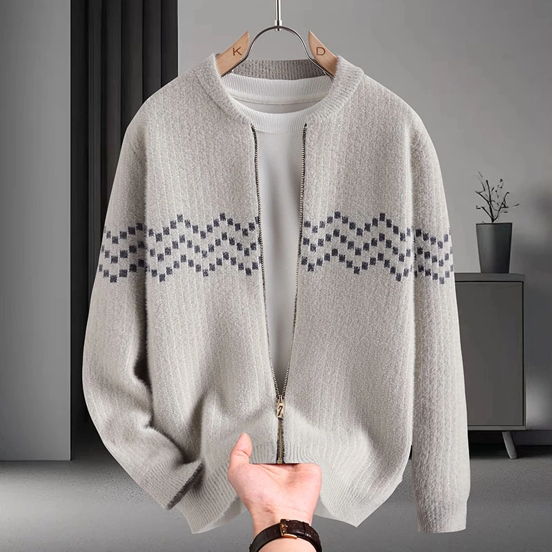 Autumn/Winter New Casual Cardigan Sweater High Quality Retro Fashion Design Versatile Knitted Sweater Comfortable and Warm