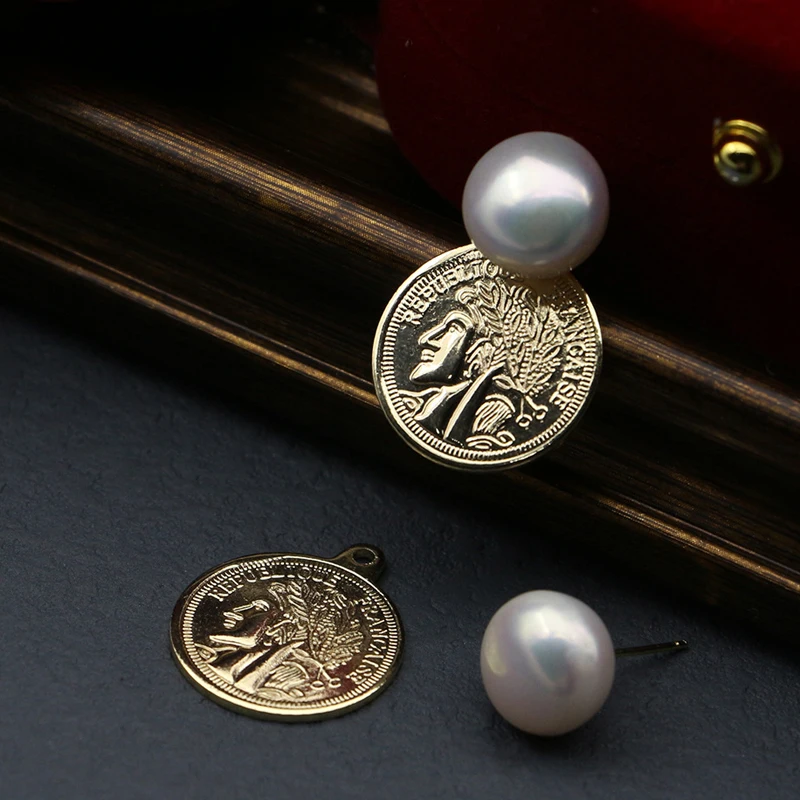 

2023 New 925 Sliver Handmade European and American natural Baroque freshwater pearl stud earrings temperament exaggerated