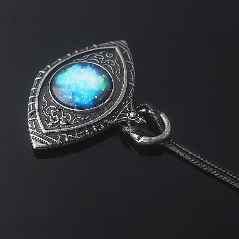Game Bloodborne Cosmic Demon Eye Necklaces Crow Hunter Wheel Hunter Badge Pendant Necklace Fans Cosplay Props Jewelry Gift necklace pendant game necklace game cosplay props
