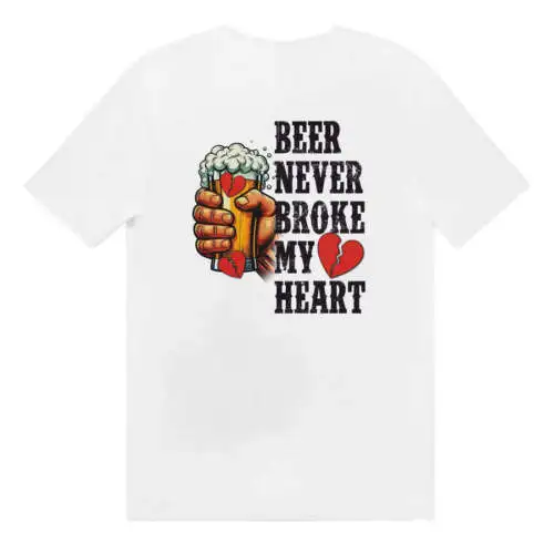 

Футболка с надписью «Beer Never broken My Heart»