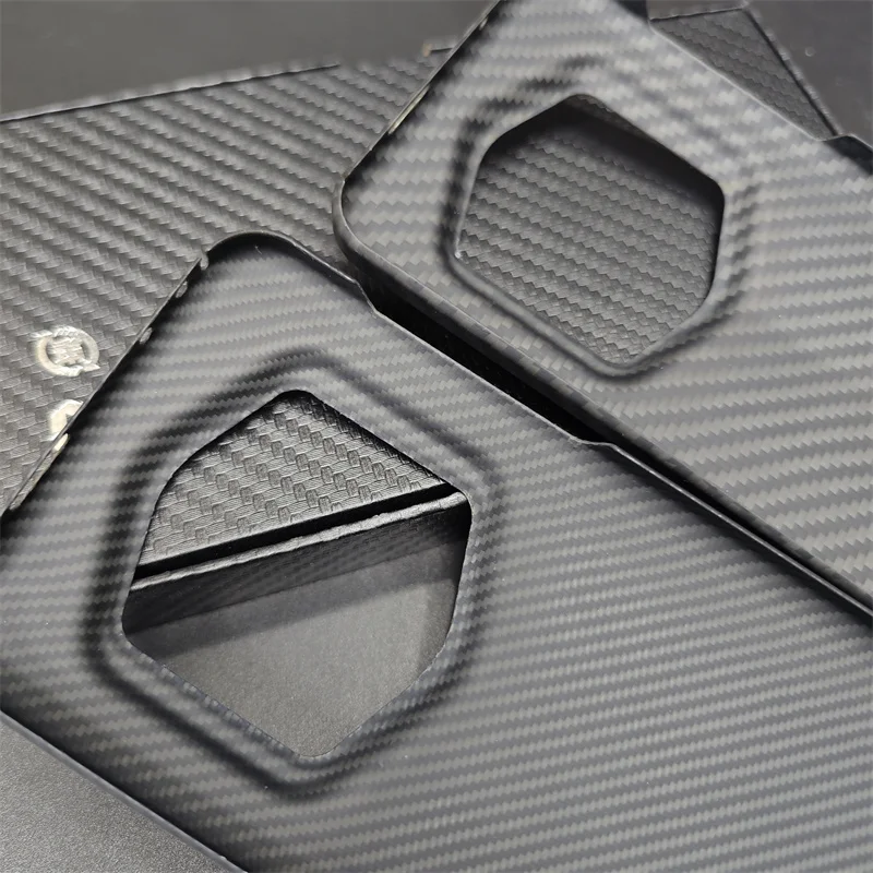 Carbon Fiber Aramid Protective Phone Case - Hard Shell Cover